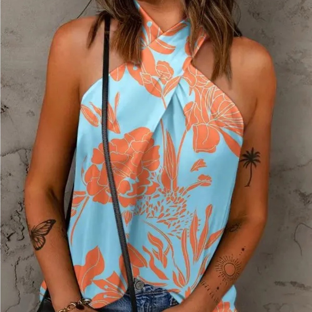 Olivia Mark – Plant Print Criss-Cross Halter Tank Top